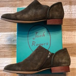 Jack Rogers shooties “Avery” in rich olive size 10